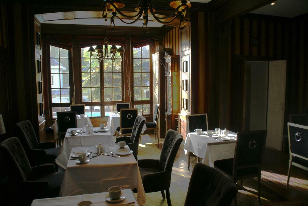 Montagnole Les Saints Peres酒店 外观 照片